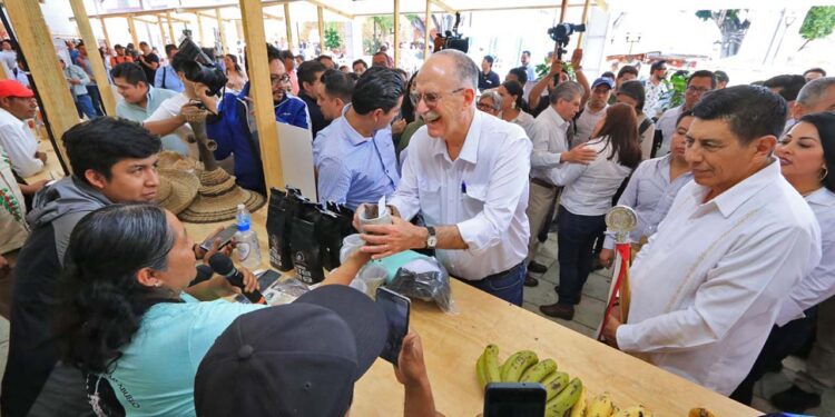 Fotos: Adrián Gaytán // El evento reúne a más de 120 marcas establecidas promoviendo actividades para enriquecer y fortalecer las relaciones de agronegocio.