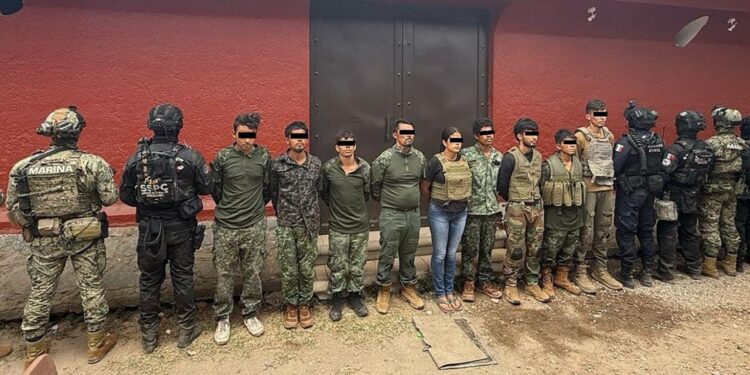 Enfrentamiento en Michoacán: 12 presuntos sicarios del CJNG abatidos