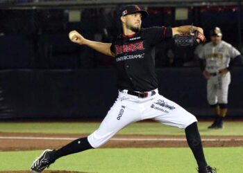 Guerreros de Oaxaca gana el tercer partido y se lleva la serie.