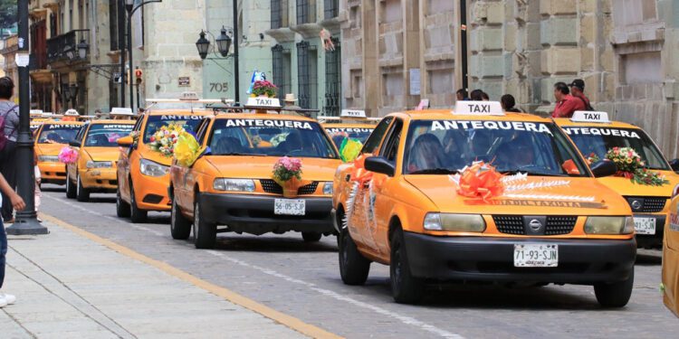 ¡Libre! ¡Taxi! en fase de pruebas, uso de taxímetros ¿terminarán abusos?