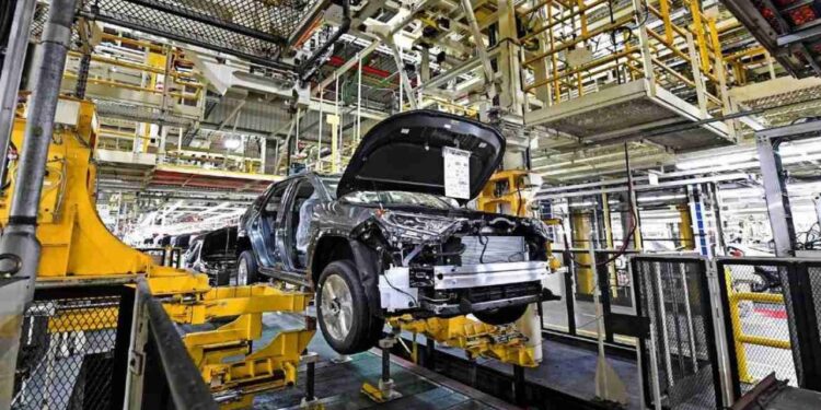 Industria automotriz mexicana obtiene aranceles reducidos en EE.UU.