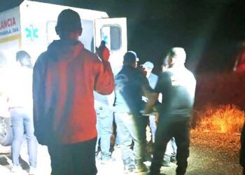 Joven sufre fuerte accidente de motocicleta.