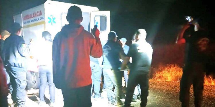 Joven sufre fuerte accidente de motocicleta.