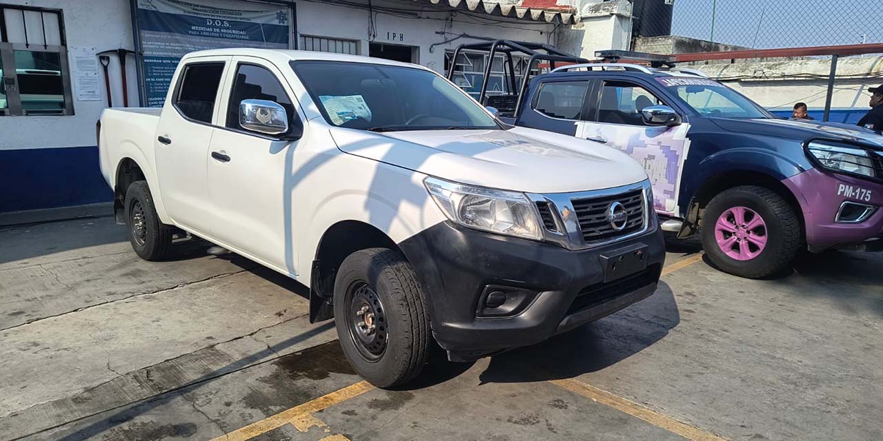 La camioneta fue resguardada por las autoridades.