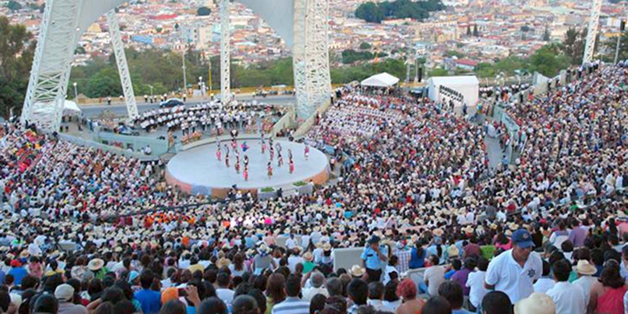 Los Lunes del Cerro en el Cerro del Fortín.