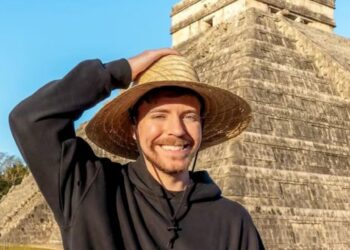 MrBeast graba en zonas arqueológicas de México y desata polémica