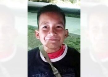 Piden apoyo para dar con el paradero de menor desaparecido.