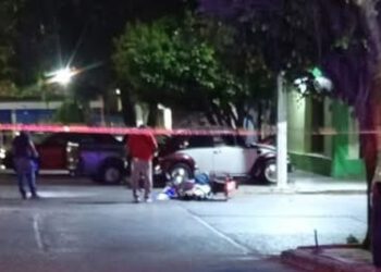 Noche sangrienta en Matías Romero: ejecutan a balazos a tortillero frente a bar