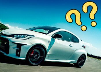 ¿Qué modelo de Toyota Yaris presenta falla en bolsa de aire lateral?