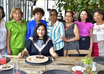 Fotos: Rubén Morales // Vivió una celebración inolvidable al lado de sus primas.