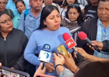 S-22-CNTE mantiene plantón; a consulta de las bases acciones a seguir