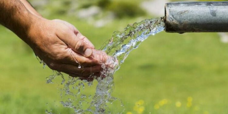 ¡El agua en manos del poder! Contraloría revienta a CONAGUA por proteger a acaparadores y callar ante despojos