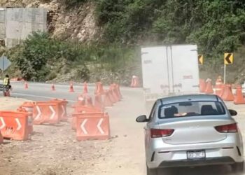 Barranca Larga-Ventanilla; paciencia, al menos 5 deslaves