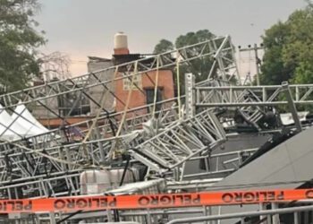 VIDEO | La fiesta que no fue: colapsa escenario antes del concierto gratuito de Alicia Villarreal en la CDMX