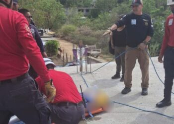 ¡Grave accidente laboral en Xoxocotlán! Albañil sufre descarga eléctrica y cae desde tercer piso