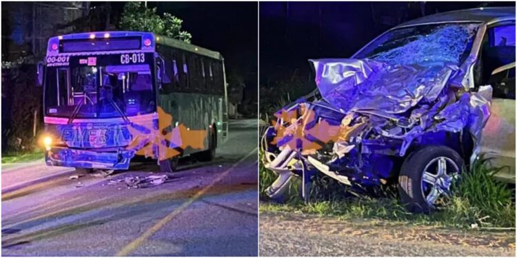 El accidente ocurrió la noche del sábado; el camión ya no brindaba servicio.