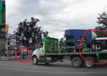 VIDEO “¡Pudo haber matado!” Imprudente conductor provoca pánico en Oaxaca y se da a la fuga