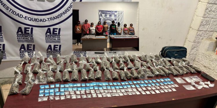 ¡Golpe al narcomenudeo en Pinotepa! Caen nueve personas y más de 200 dosis de droga