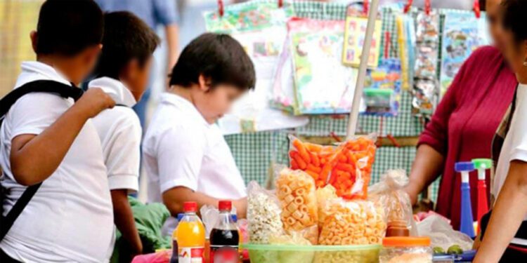 Foto: ilustrativa // El aumento de esta problemática se agudizó con la pandemia por Covid-19, cuando las y los niños permanecieron en confinamiento con largos periodos sin actividad física y con un alto consumo de alimentos ricos en grasas y azúcares.