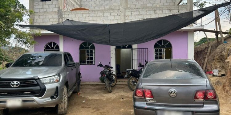 Violenta emboscada a policías en la Costa de Oaxaca deja un muerto y siete detenidos armados