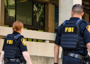 El Cártel de Sinaloa obtuvo registros telefónicos de un funcionario del FBI y usó las cámaras para ayudar a rastrear a los informantes de la agencia en 2018.