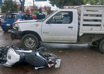 Ambas unidades quedaron a disposición de las autoridades.