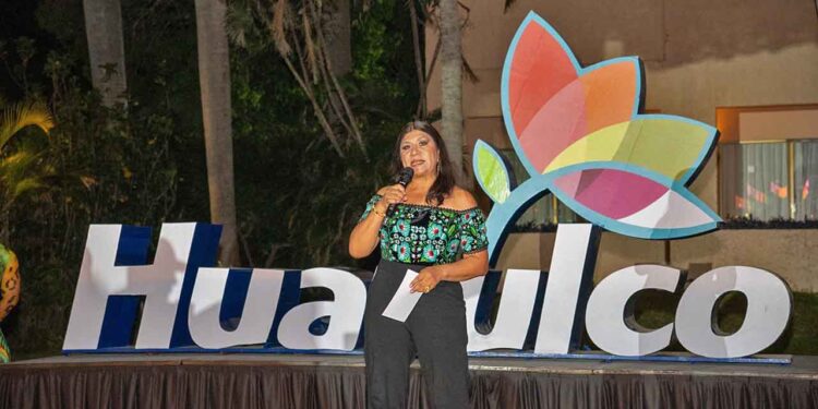 Angie Angón, presidenta de la Asociación de Hoteles de Huatulco.