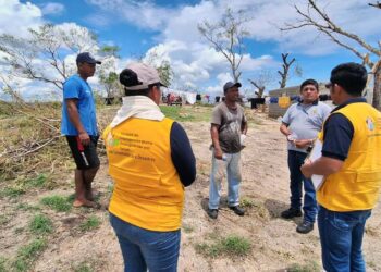 Foto: cortesía // Avanzan en atención a damnificados por el huracán Erick en la Costa.