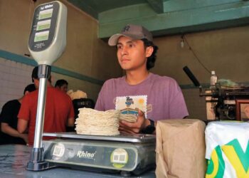 Fotos: Adrián Gaytán // El acuerdo para mantener el precio de la tortilla podría ser viable siempre y cuando no aumente el precio de la harina de maíz.