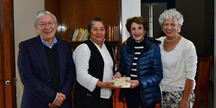 Fotos: Rubén Morales // El matrimonio celebró de la mejor manera haciendo una donación para una noble causa.