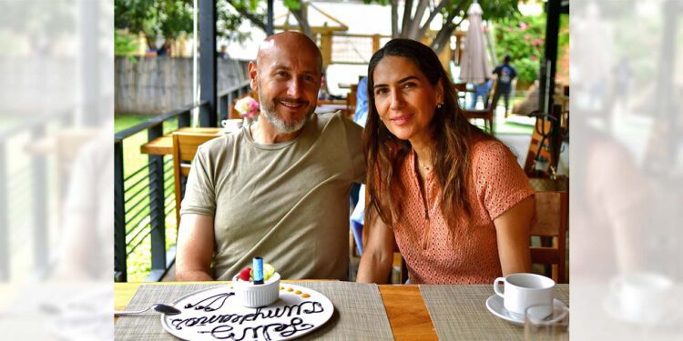 Fotos: Rubén Morales // Juan Carlos Felguerez, con su hermosa esposa Edna Benavides.