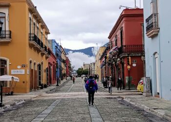 Foto: Lisbeth Mejía Reyes // Los talleres hacen énfasis en la arquitectura y urbanismo vernáculos y tradicionales de la región sur de México.