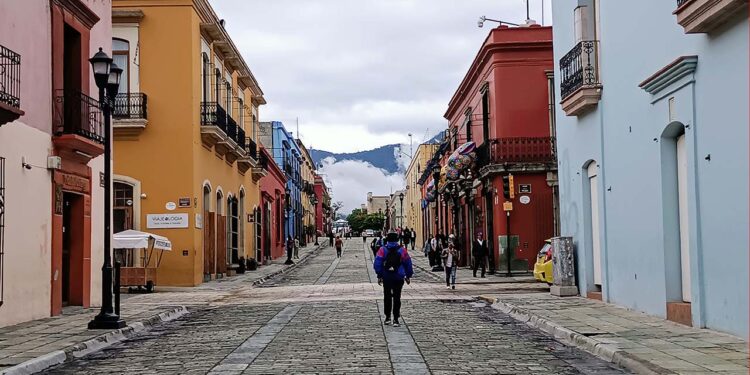 Foto: Lisbeth Mejía Reyes // Los talleres hacen énfasis en la arquitectura y urbanismo vernáculos y tradicionales de la región sur de México.