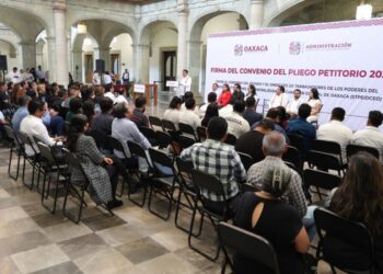 Las negociaciones entre el STPEIDCEO t el Gobierno del Estado comenzaron en marzo.