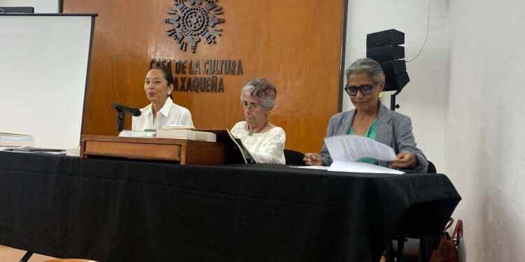 La pasada sesión de la corresponsalía del Seminario de Cultura Mexicana recibió a la escritora Lety Ricárdez.