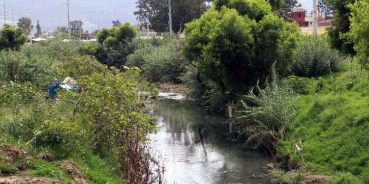 Foto: archivo // Durante décadas, los ríos Atoyac y Salado han sido contaminados por la actividad humana.