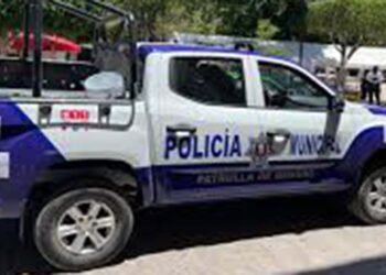 El hombre circulaba por la carretera a Mariscala cuando fue detenido.