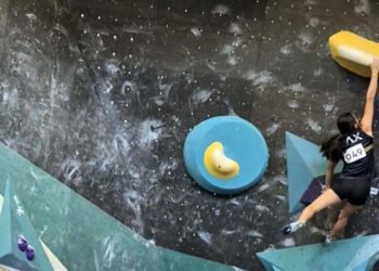 Katya Lariza Díaz se colgó la medalla de bronce en escalada deportiva.