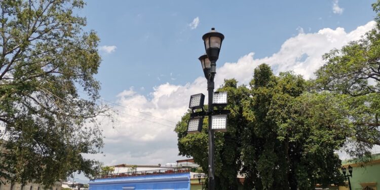 Inversión privada ilumina el Templo de Santo Domingo