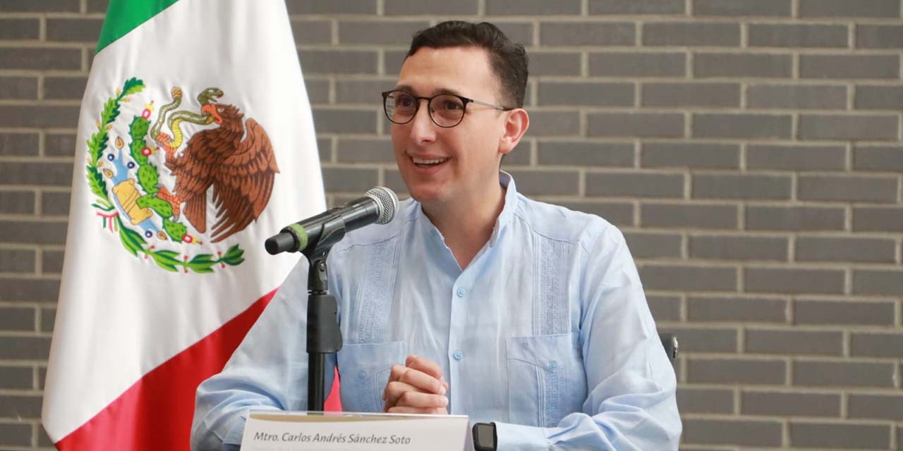 Asume Carlos Andrés Sánchez Soto el cargo como primer director de la ENES Oaxaca de la UNAM . Noticias en tiempo real