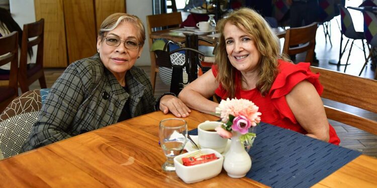 Fotos: Rubén Morales // Gabriela Splinker y Maru Pombo, amigas muy queridas.