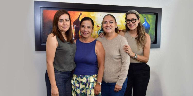 Fotos: Rubén Morales // La celebración tuvo lugar en un restaurante de esta ciudad en donde estuvieron presentes sus amigas.