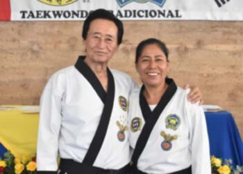 Yadira Maya acompañada de Dai Woon Mon.