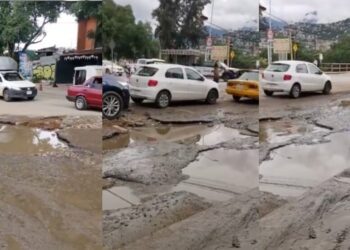 ¡Vergüenza vial! Vecinos denuncian abandono total en avenida Monte Albán; entre baches, agua y caos