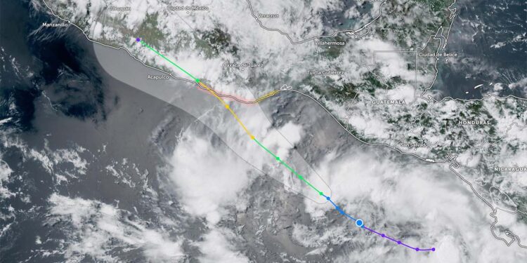 Sus bandas nubosas ocasionarán lluvias intensas en Oaxaca.