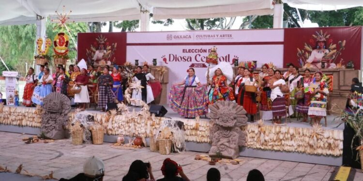 ¡Lluvia de identidad y dignidad! Candidatas a Diosa Centéotl denuncian discriminación por hablar su lengua indígena