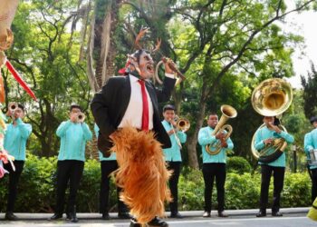 Subirán 55 delegaciones a bailar en la Guelaguetza; te decimos el programa
