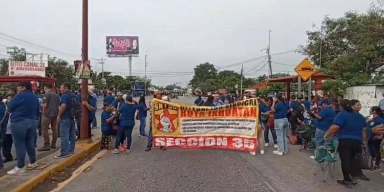 Levantan paro trabajadores de salud del Istmo