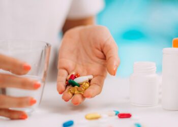 Mitos y realidad de suplementos alimenticios; ¿son necesarios?