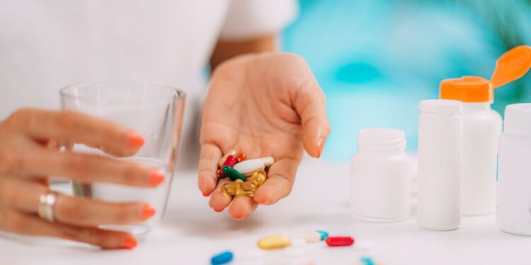 Mitos y realidad de suplementos alimenticios; ¿son necesarios?